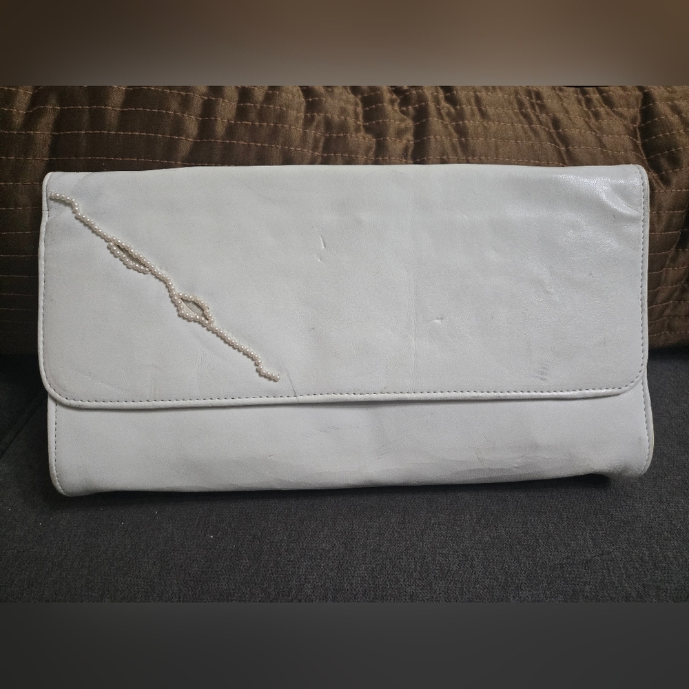 Elegant White Leather Clutch with Pearl Detail